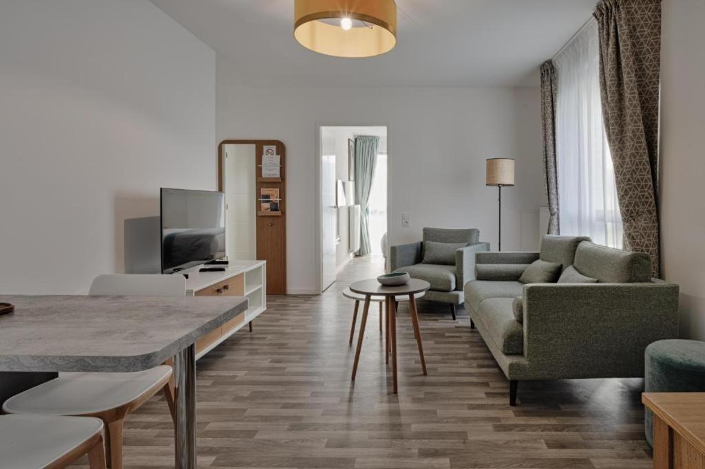 Aparthotel Domitys Le 225 Levallois-Perret Esterno foto