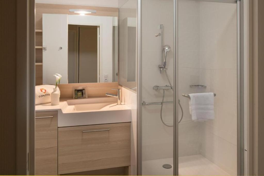 Aparthotel Domitys Le 225 Levallois-Perret Esterno foto